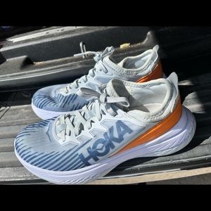 Hoka Carbon X SPE size 7W/6M